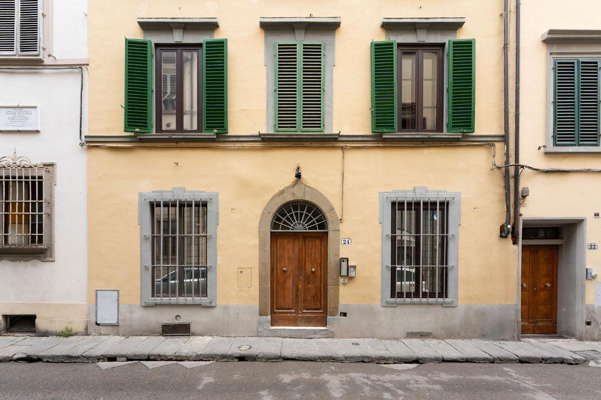 F1 - Santa Croce One Bedroom Apartment For Couples Флоренция Екстериор снимка